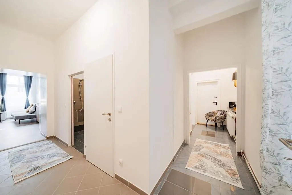 Apartamento 3 Bedrooms - 75Sqm - 15 Min. City Center Viena